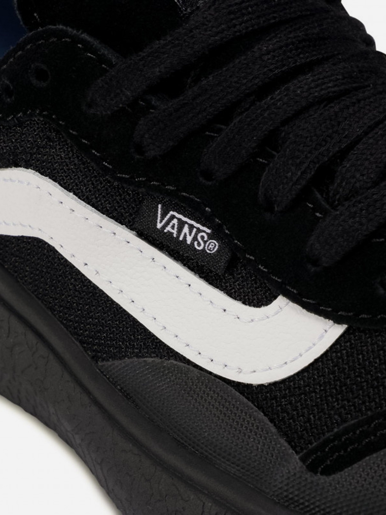 Кроссовки Vans UltraRange EXO SE модель VN0A4UWMBLK1 Фото