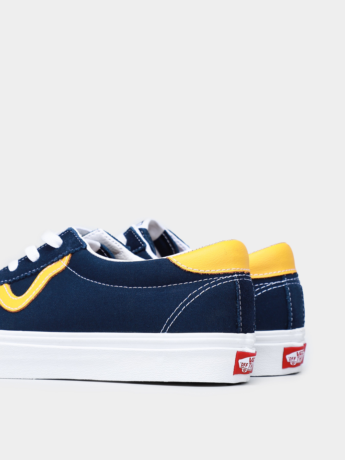 Кеди низькі Vans Classic Sport модель VN0A4BU64PL1 Фото