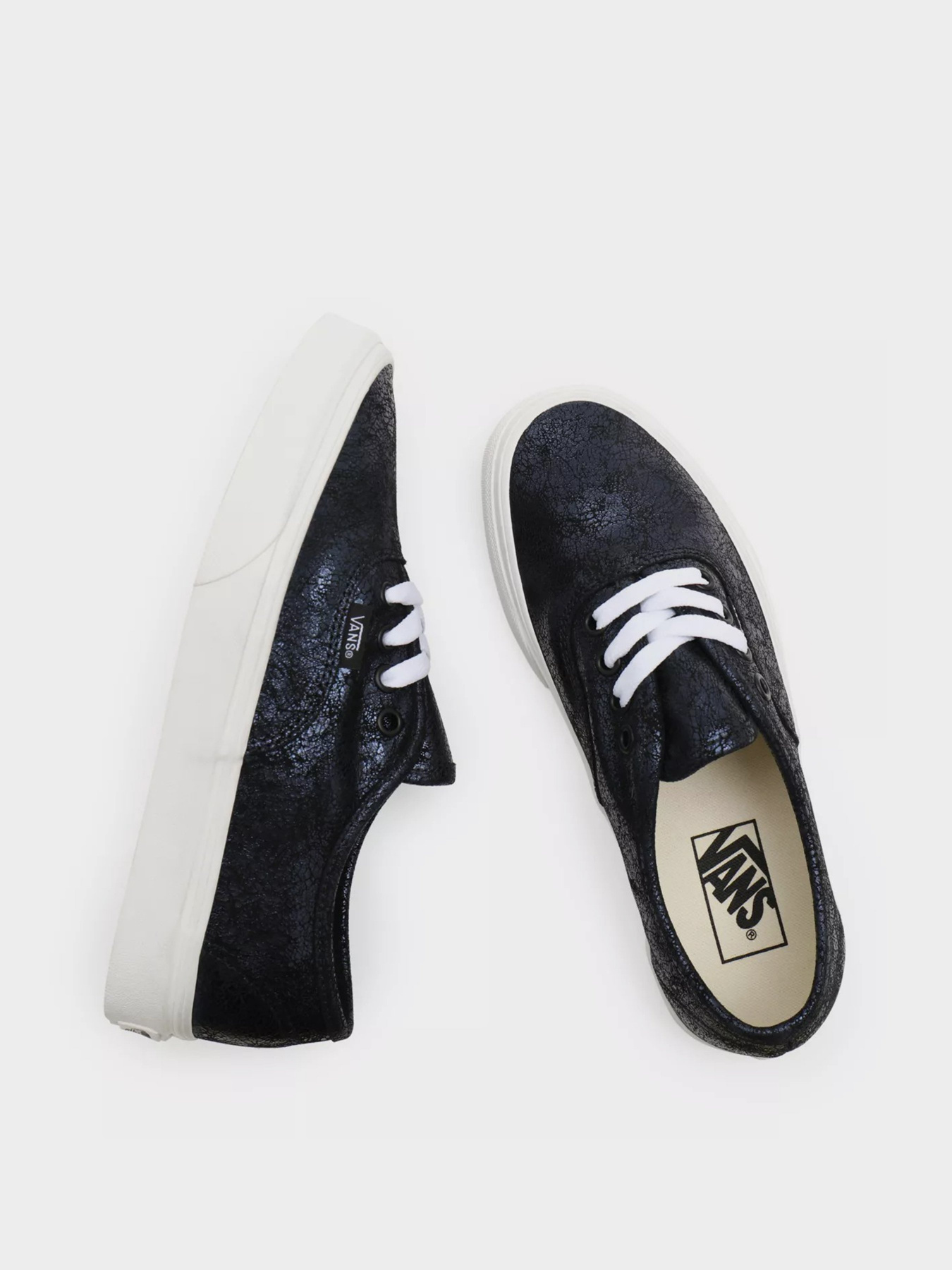 Кеды низкие Vans Cracked Leather Authentic модель VN0A5HZS9FK1 Фото