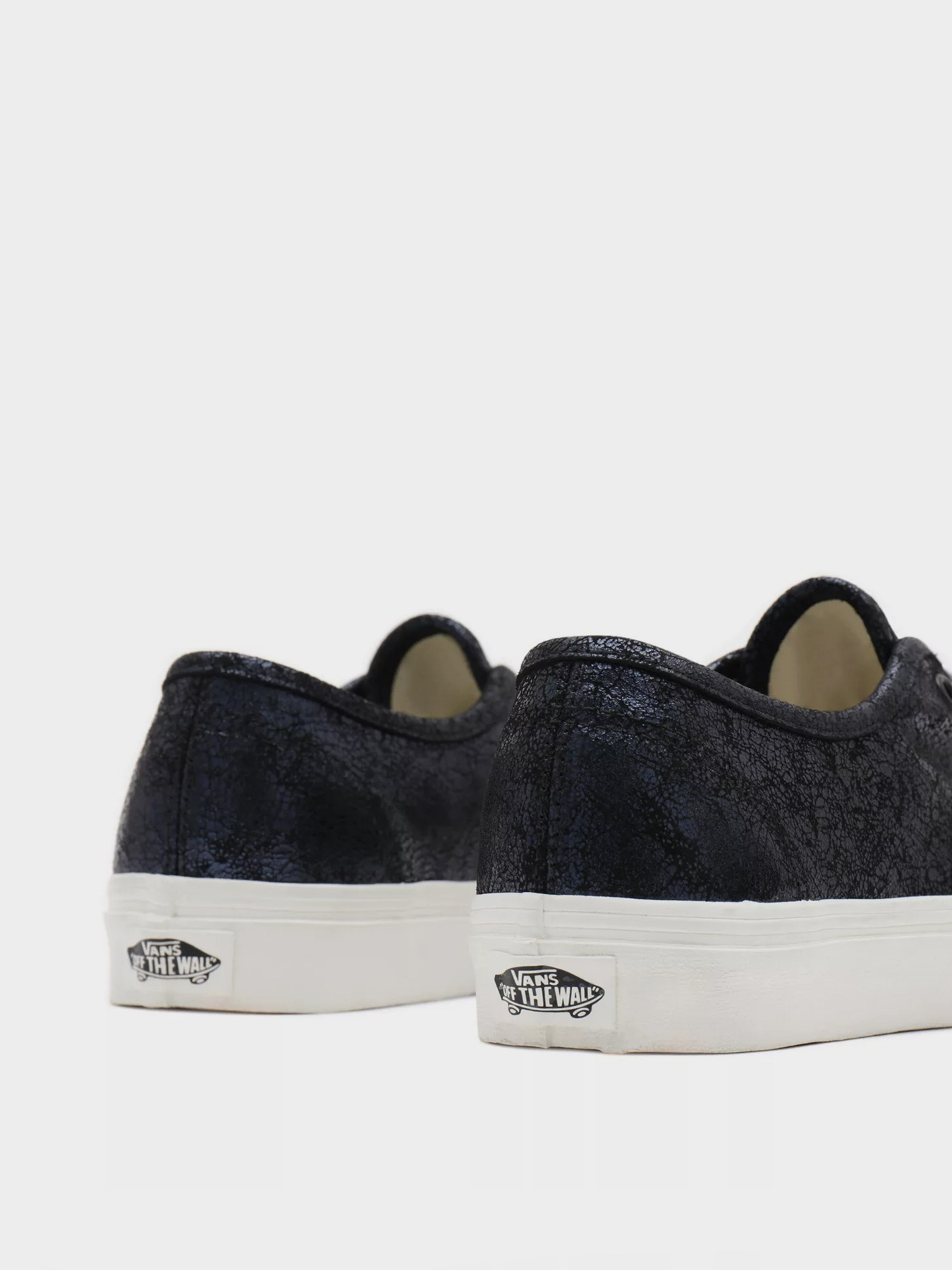 Кеди низькі Vans Cracked Leather Authentic модель VN0A5HZS9FK1 Фото