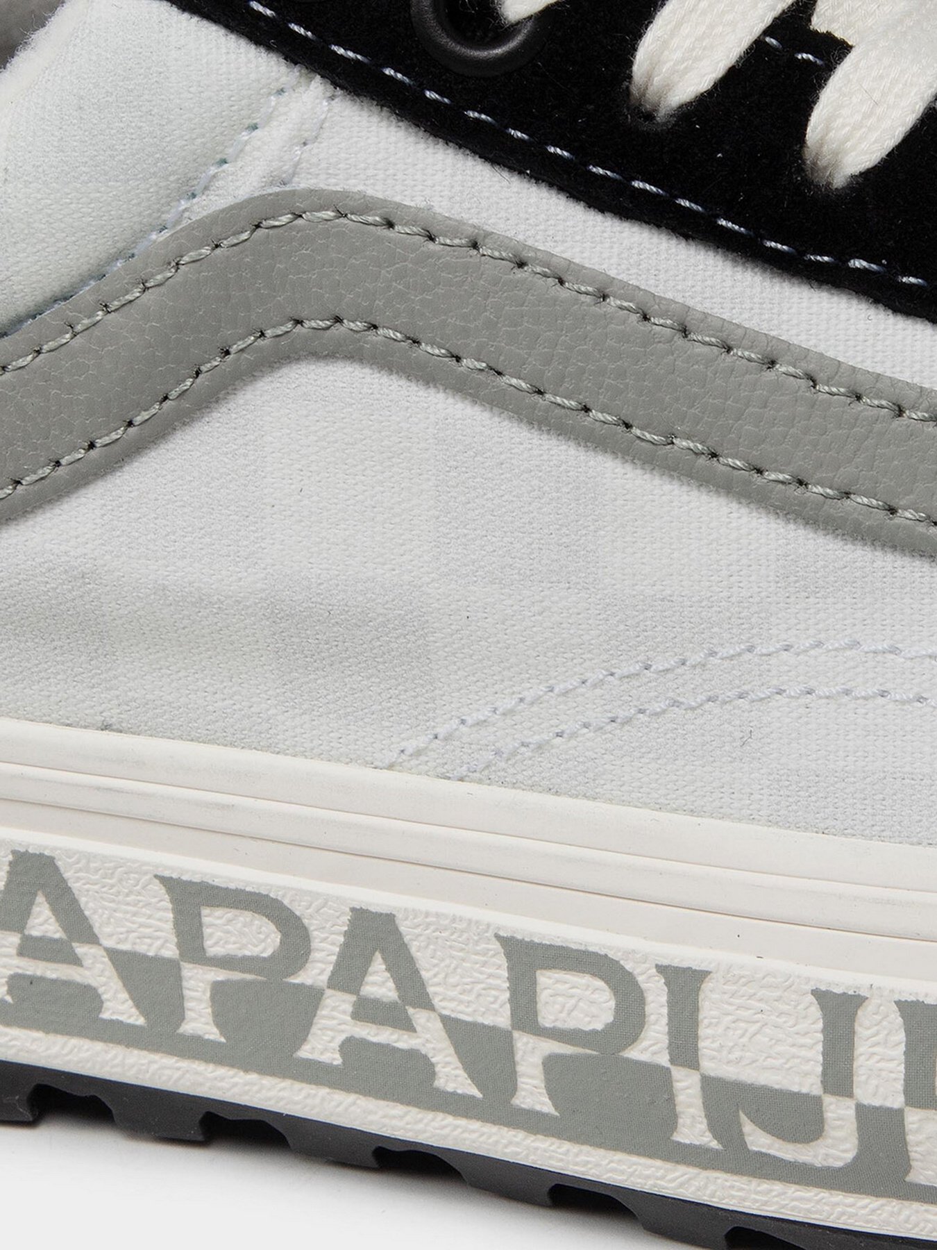 Кеды низкие Vans X NAPAPIJRI Old Skool Mte-1 модель VN0A5I128S81 Фото