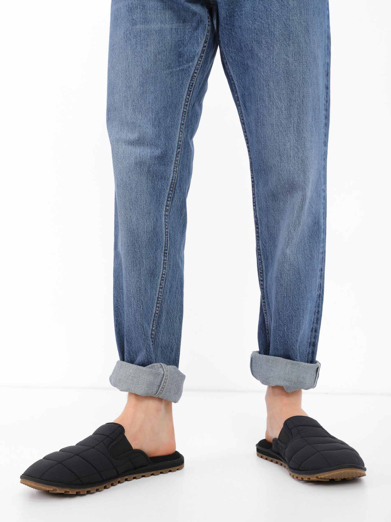 Тапки Vans MOUNTAIN MULE модель VN0A5JI6BLK1 Фото