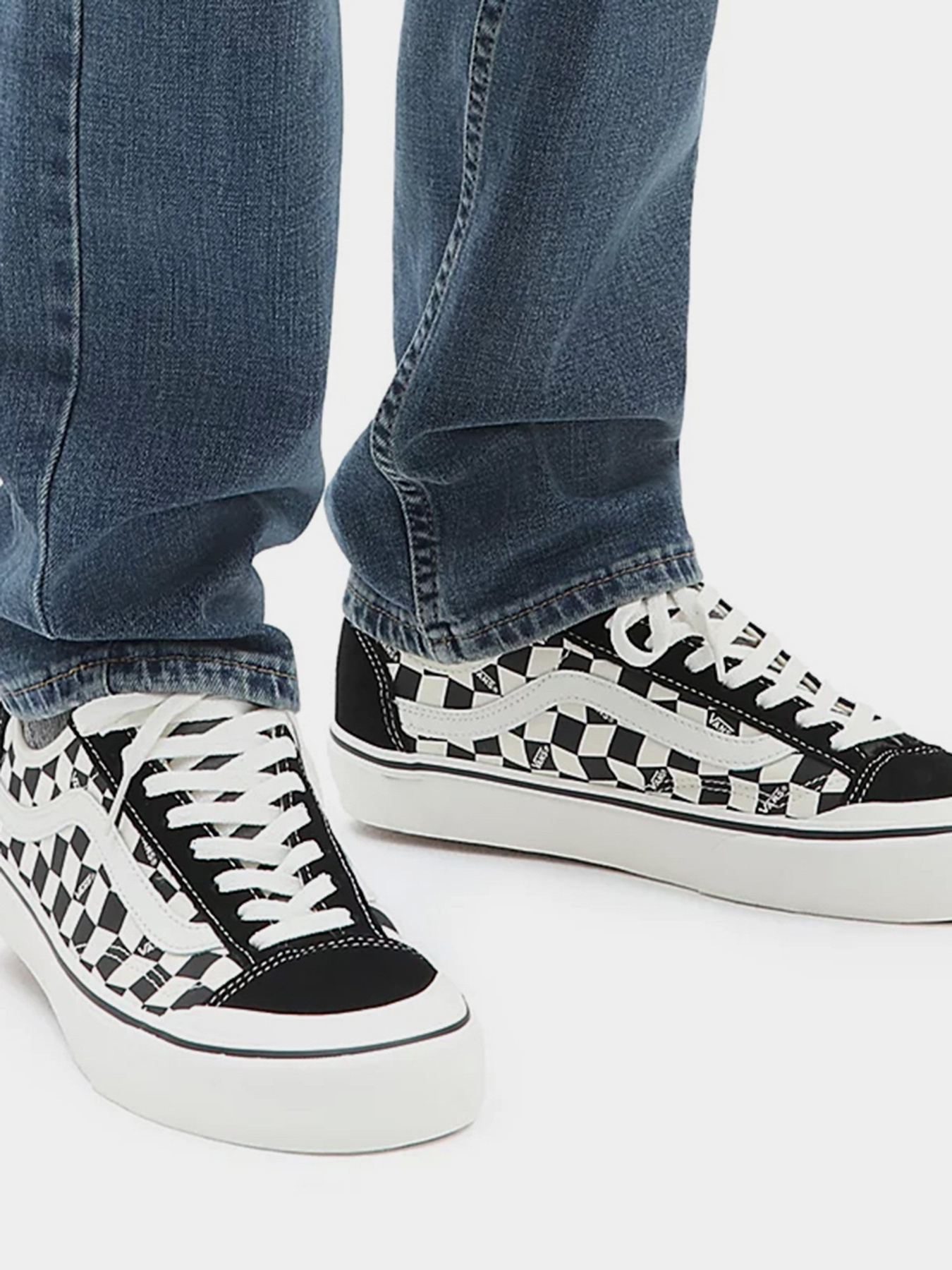 Кеди низькі Vans 136 DECON модель VN0A4BX91KP1 Фото