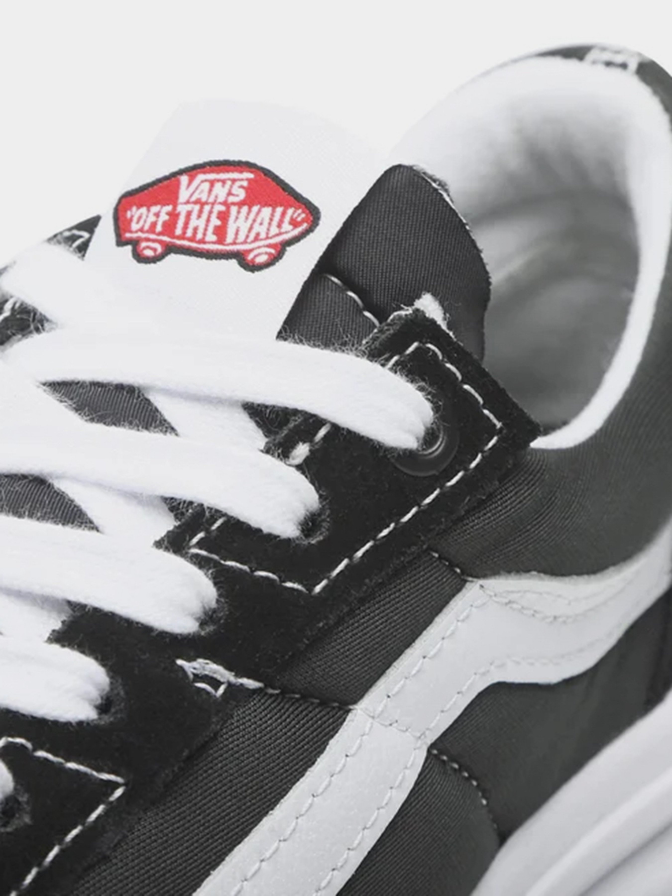 Кеди низькі Vans OLD SKOOL OVERT модель VN0A7Q5EBA21 Фото