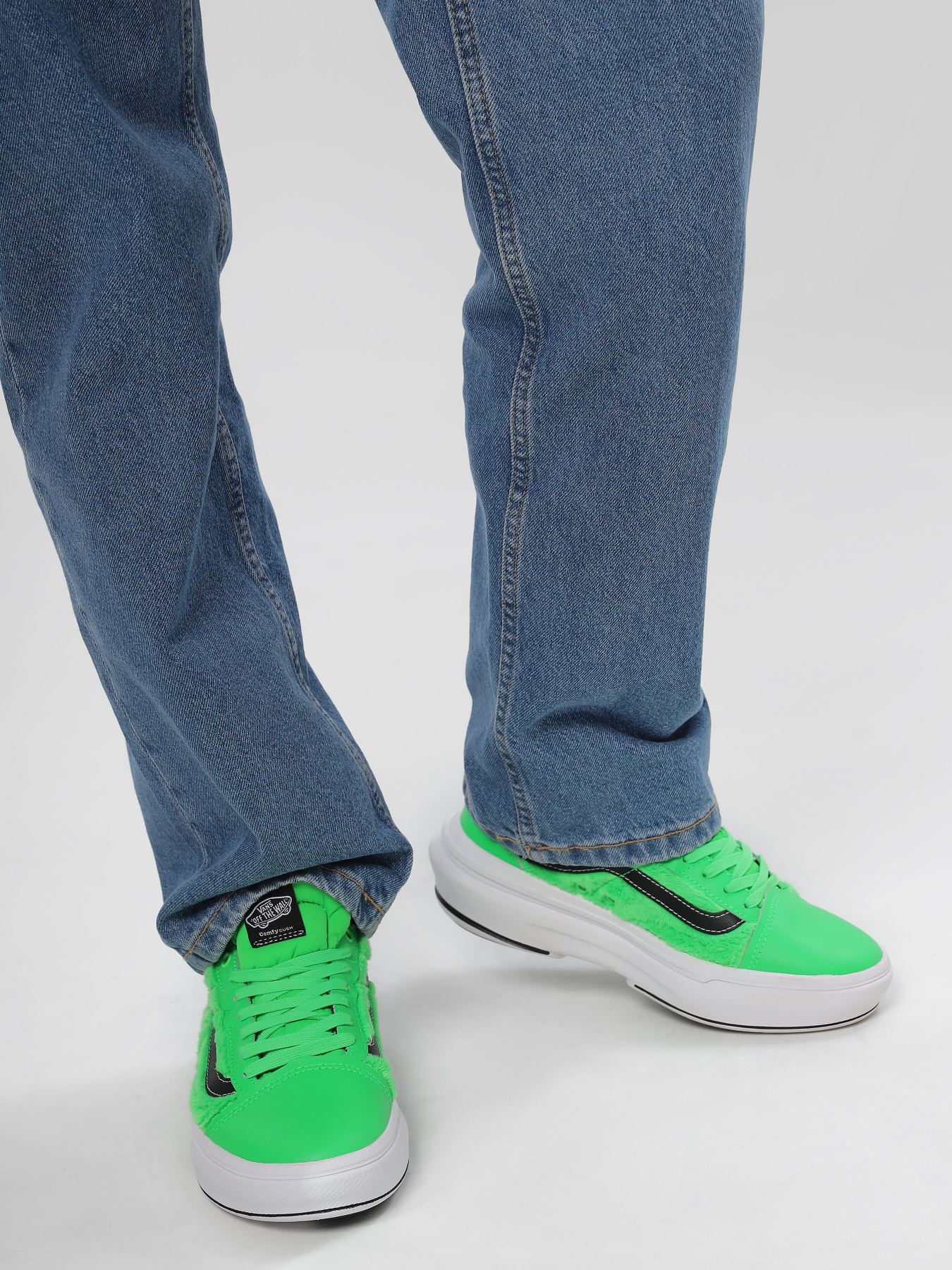 Кеди низькі Vans OLD SKOOL OVERT модель VN0A7Q5EGRN1 Фото