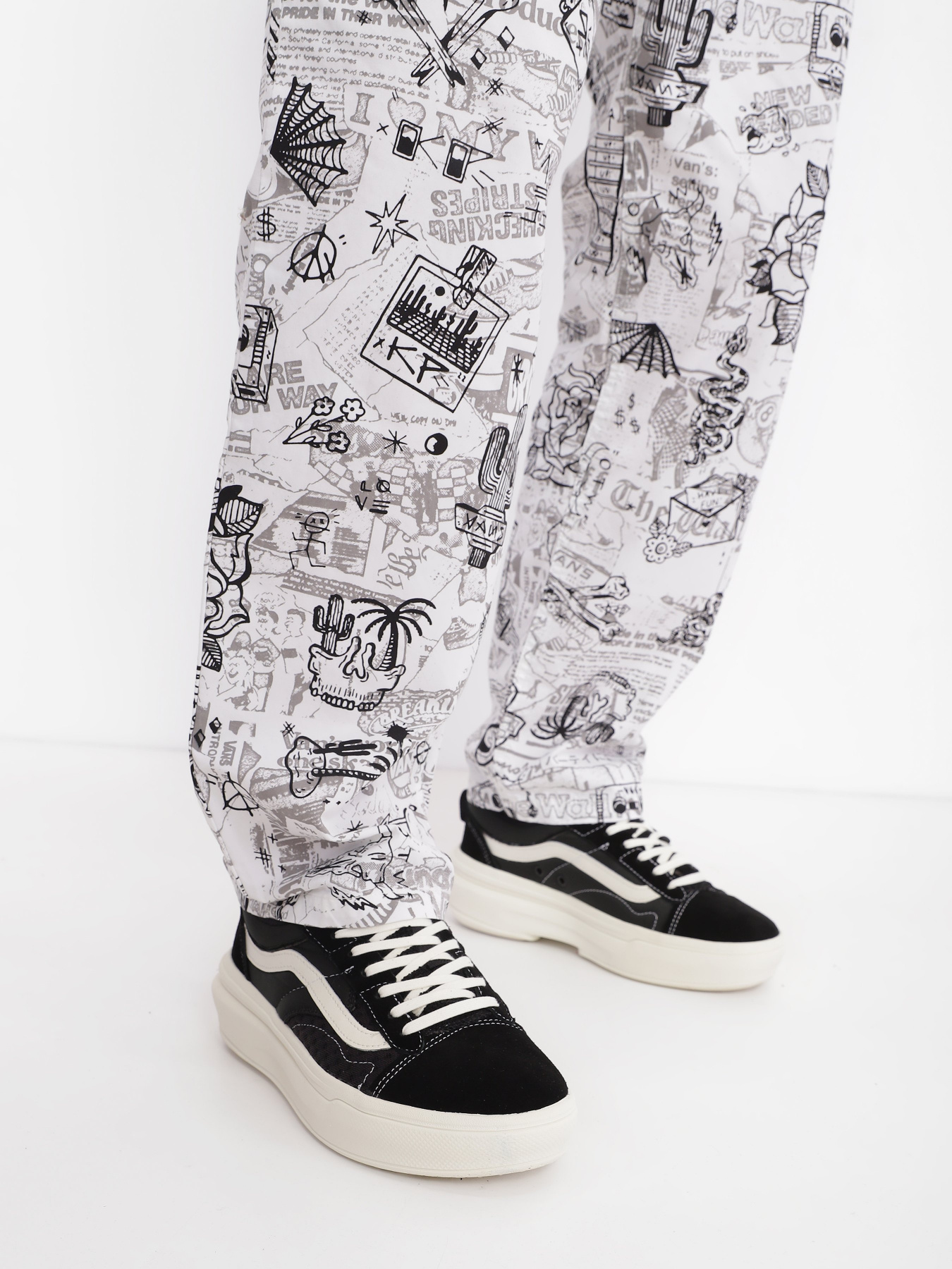 Кеды низкие Vans Old Skool Overt Plus ComfyCush Lux модель VN0A4BVL1KP1 Фото