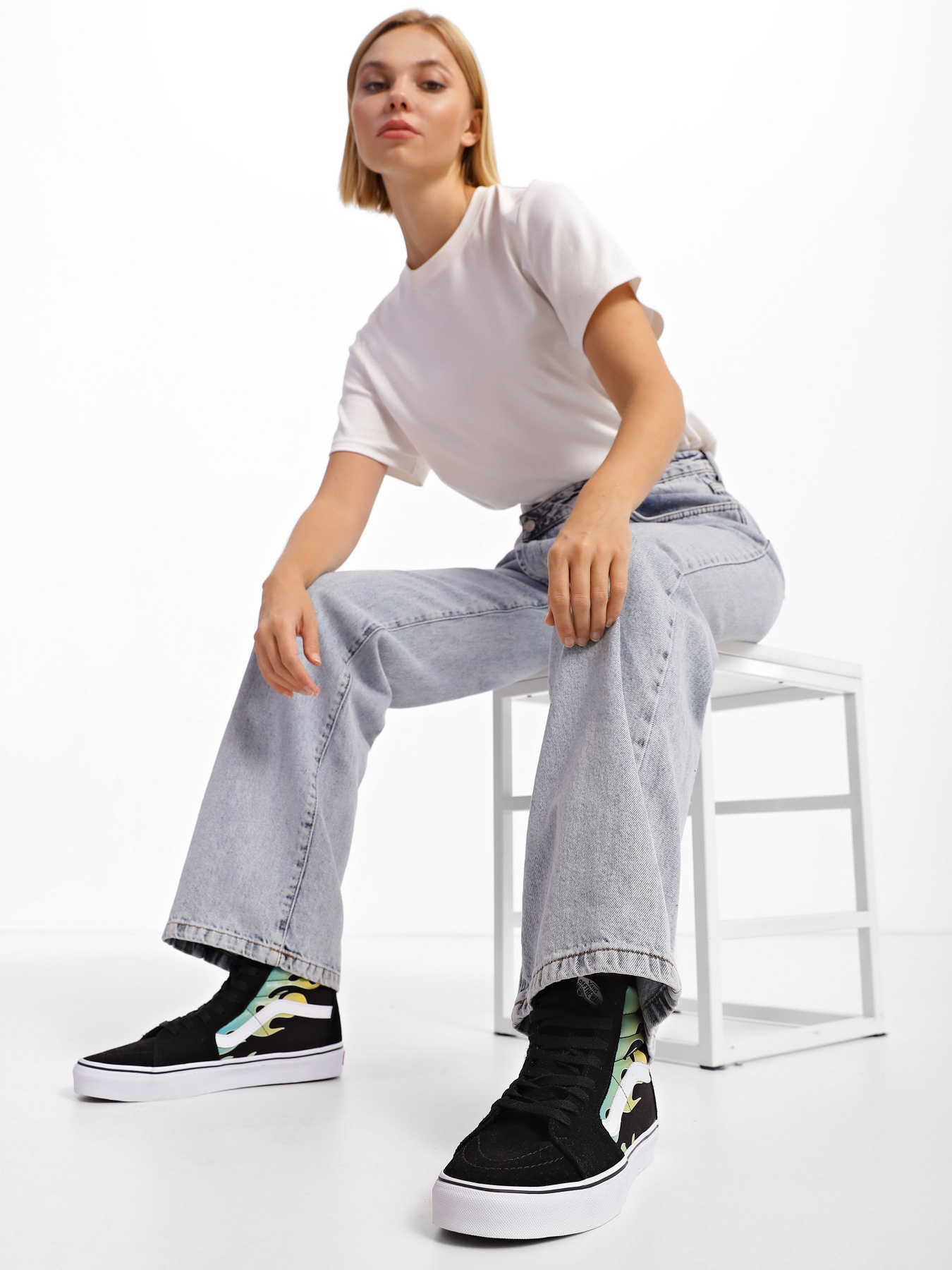 Кеды высокие Vans Sk8-Hi модель VN0A7Q5NBZW1 Фото