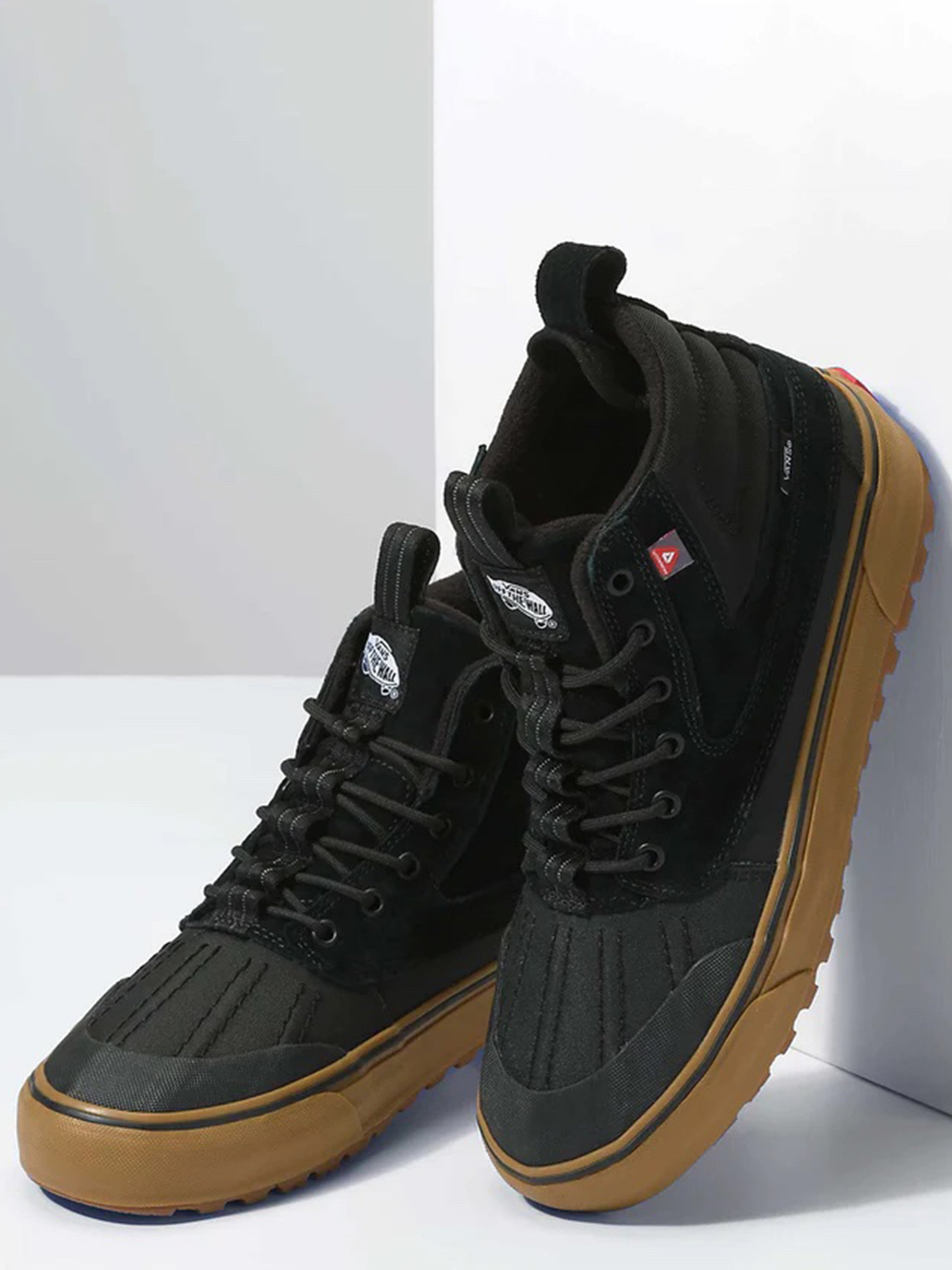 Кеди високі Vans Sk8-Hi Del Pato MTE-2 модель VN0A5JMNBLK1 Фото