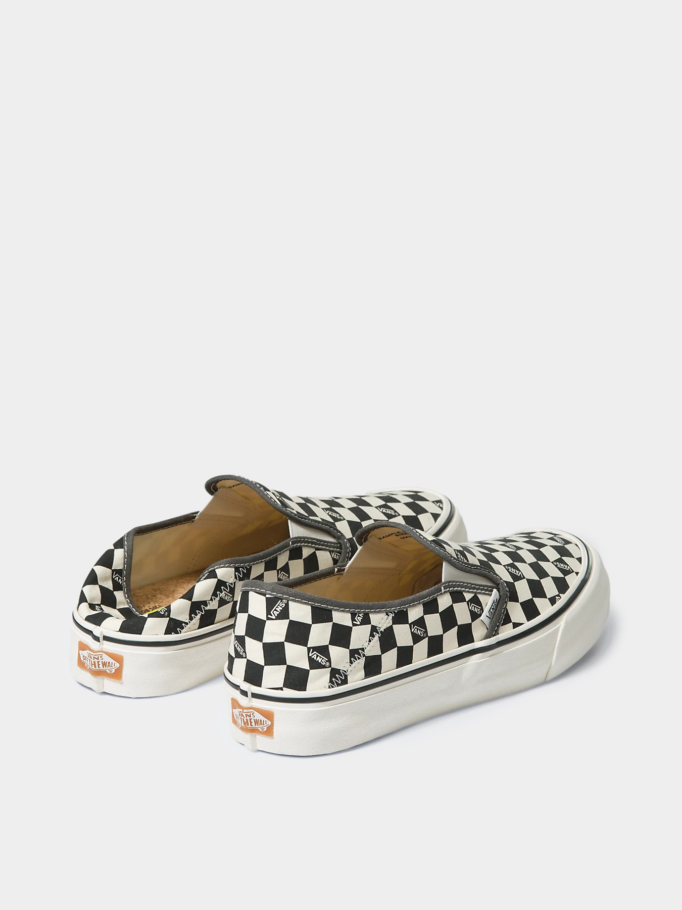Слипоны Vans VR3 SF модель VN0A4BX81KP1 Фото