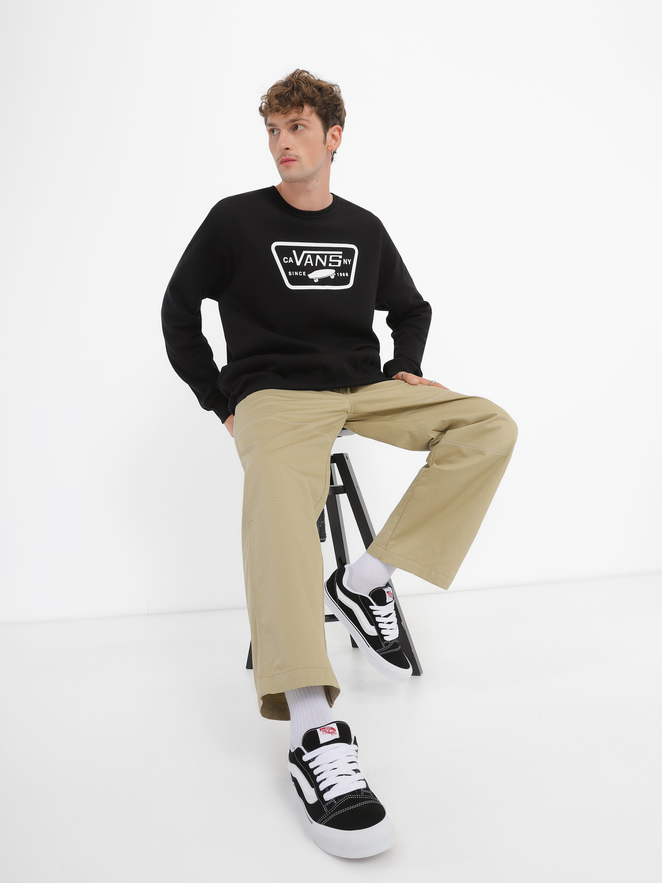 Кеды низкие Vans Knu Skool модель VN0009QC6BT1 Фото