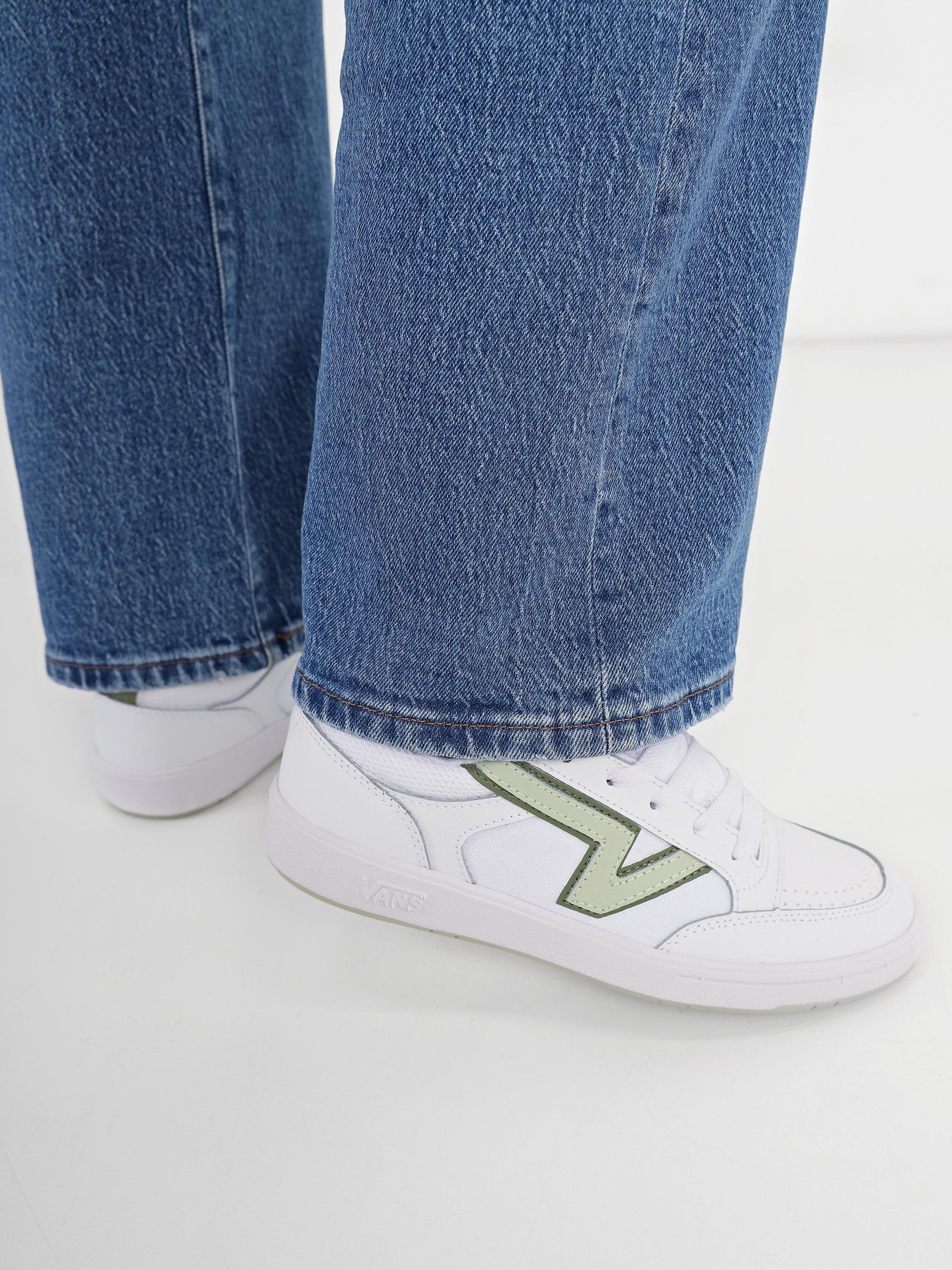 Кеди низькі Vans Lowland модель VN000BWBBHF1 Фото