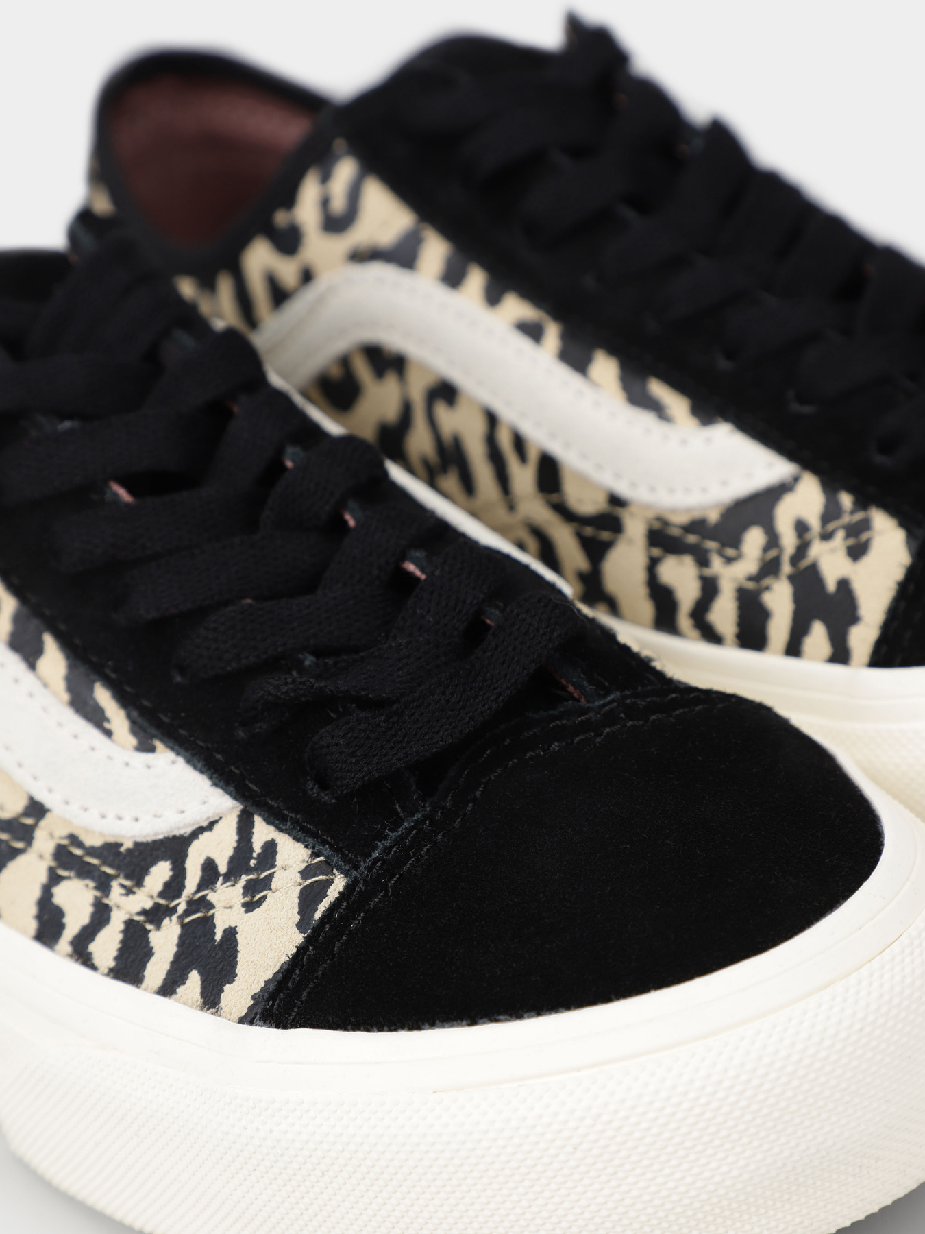 Кеды низкие Vans Style 36 Decon VR3 модель VN0007R22QT1 Фото