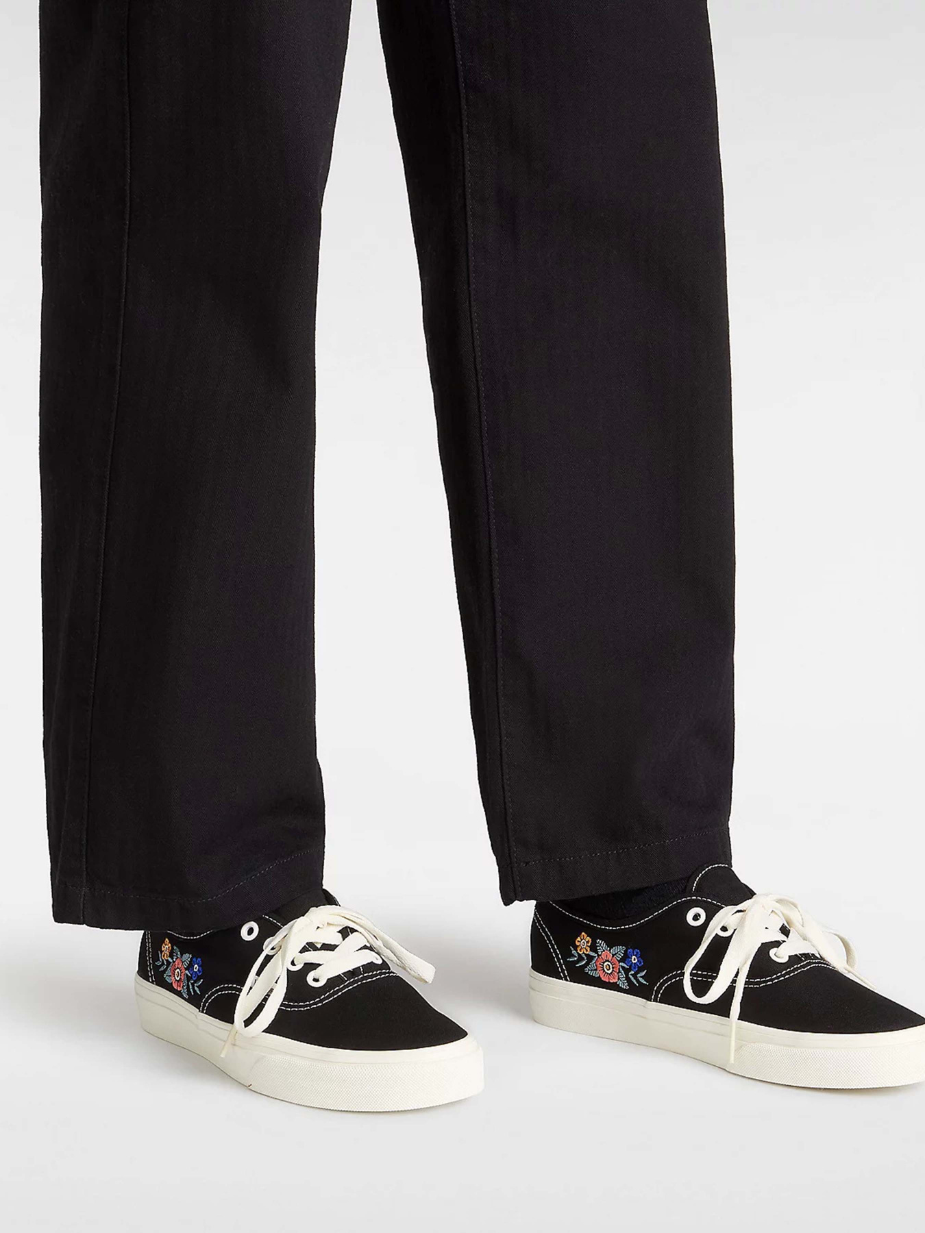 Кеды низкие Vans Authentic модель VN000D8BF2B1 Фото