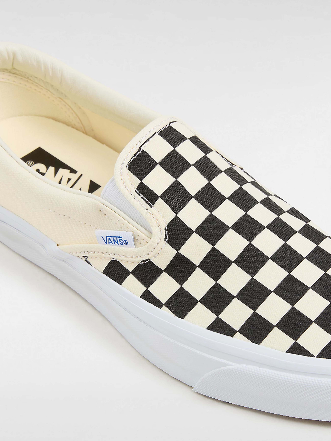 Слипоны Vans Premium 98 модель VN000CSE2BO1 Фото