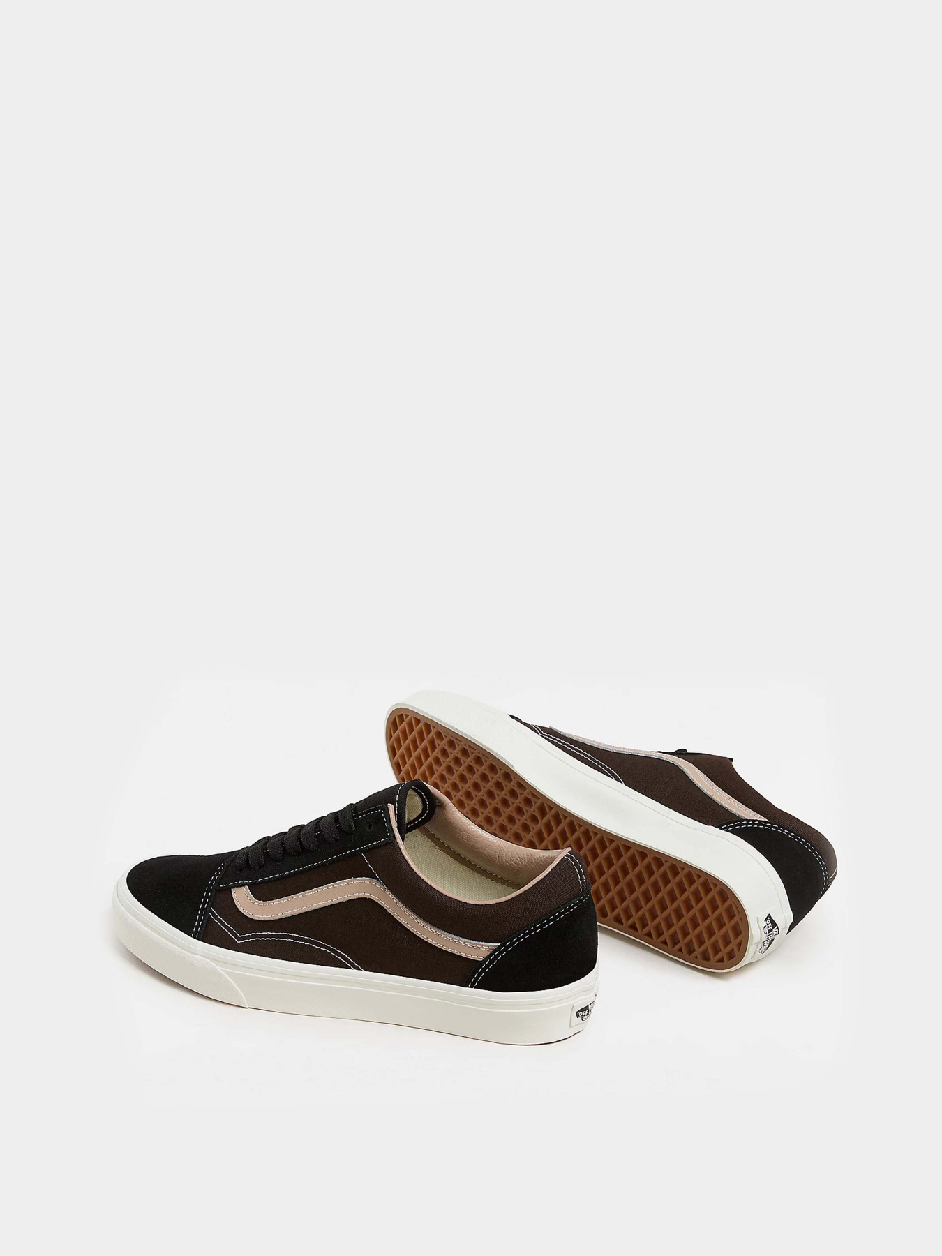 Кеди низькі Vans Old Skool модель VN000D7ZYS81 Кеди низькі Vans Old Skool модель VN000D7ZYS81 Фото