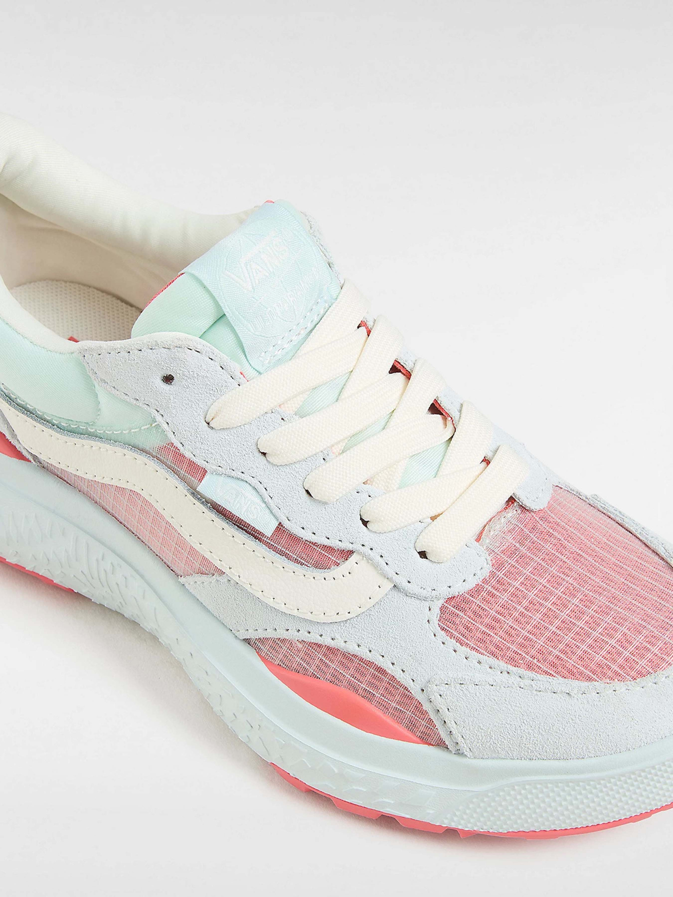 Кроссовки повседневные Vans MTE Ultrarange Neo VR3 модель VN000CWE8871 Фото