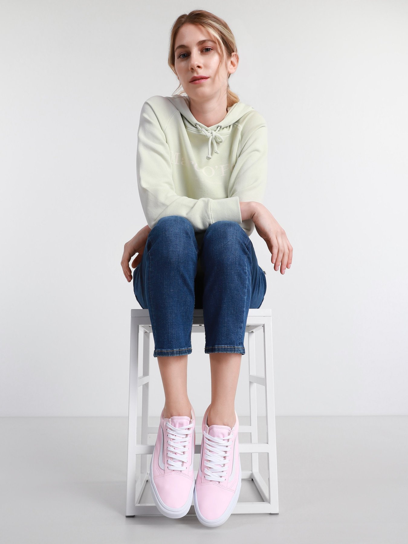 Кеди низькі Vans Leather Old Skool модель VN0A3WKT4Q41 Фото