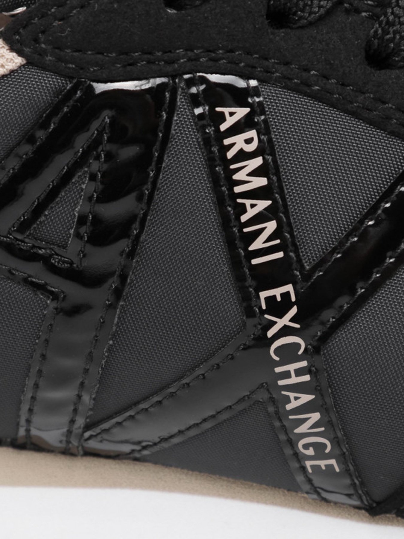 Кроссовки повседневные Armani Exchange модель XDX031-XCC62-K516 Фото