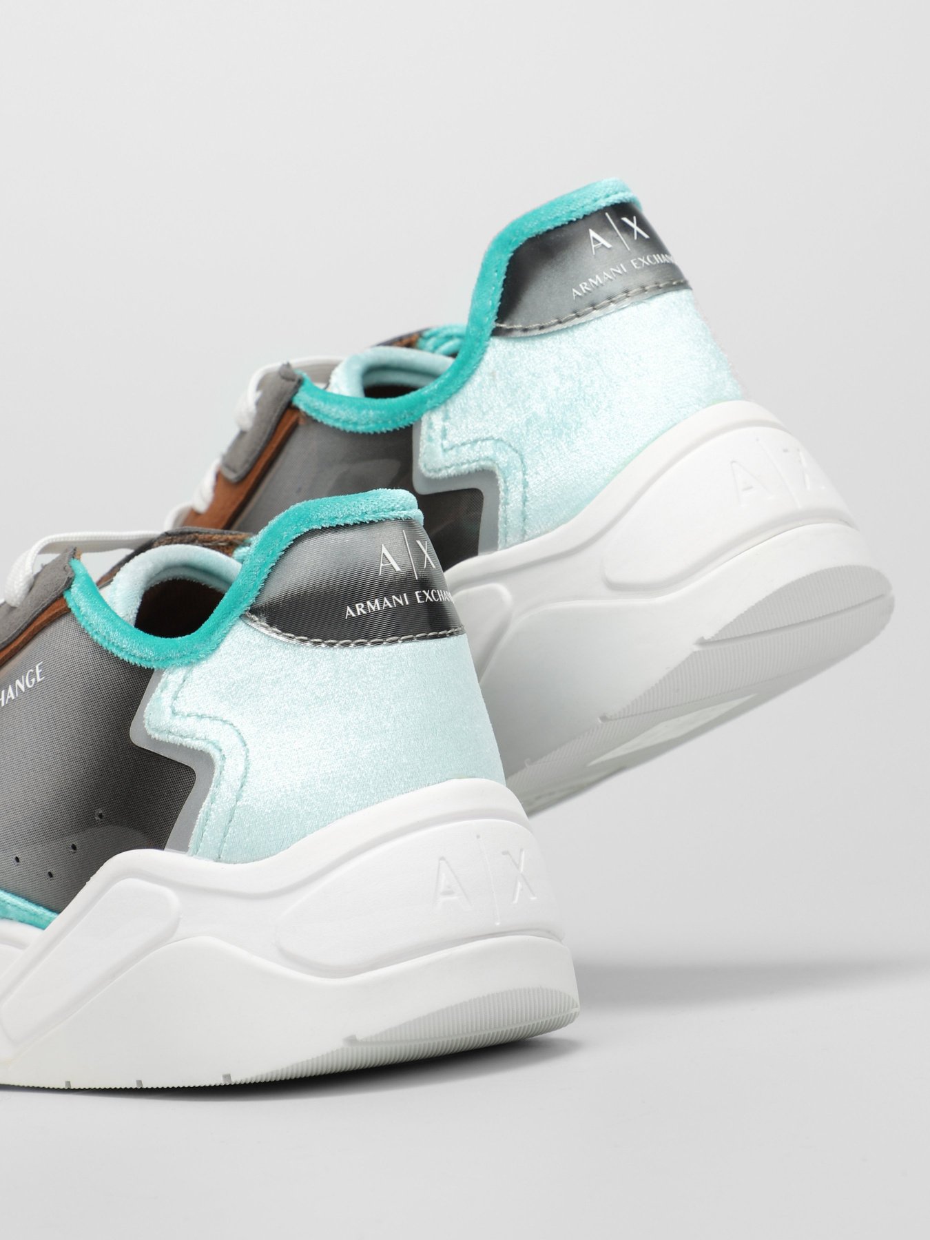 Кросівки повсякденні Armani Exchange модель XDX064-XV370-K550 Фото