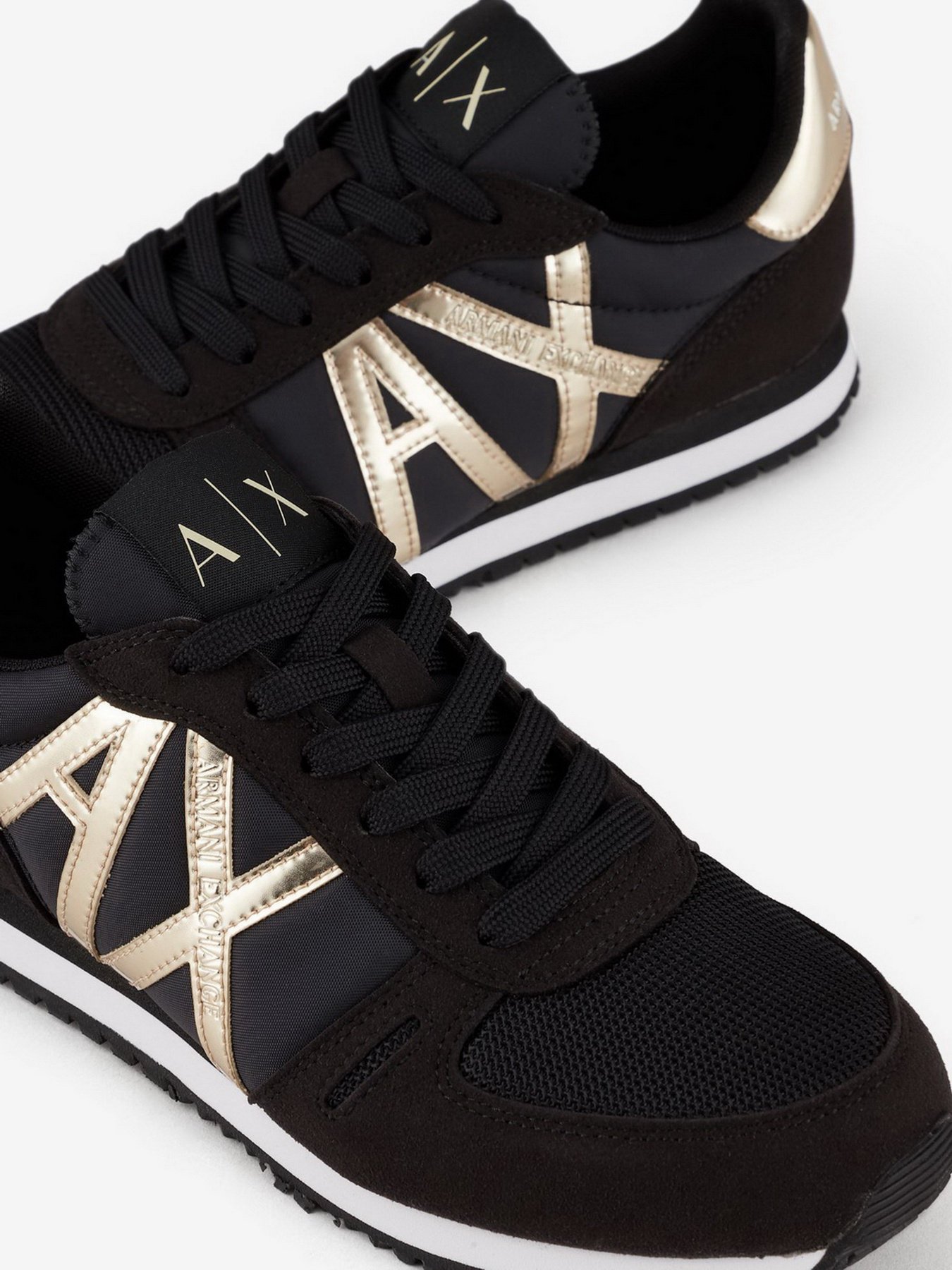 Кроссовки Armani Exchange модель XDX031-XV137-N692 Фото