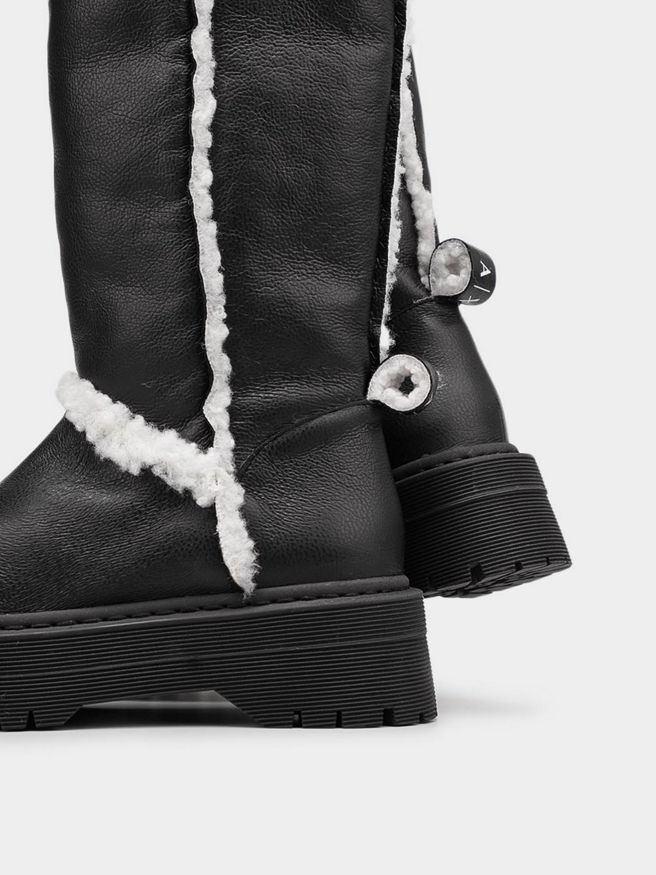 Сапоги Armani Exchange модель XDO007-XV401-N642 Фото