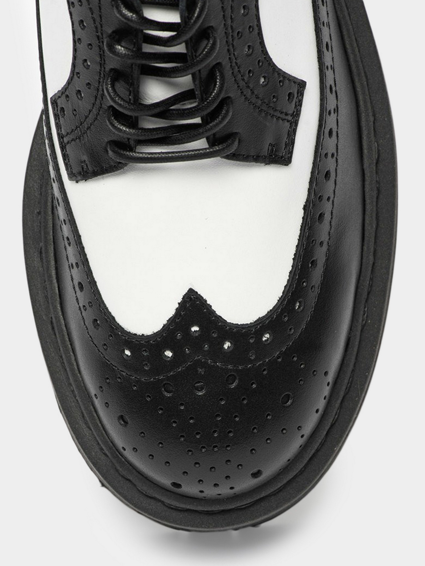 Броги Armani Exchange модель XDC005-XV400-N642 Фото