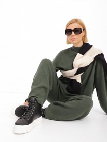 Ботинки Armani Exchange модель XDZ021-XV571-N642 Фото