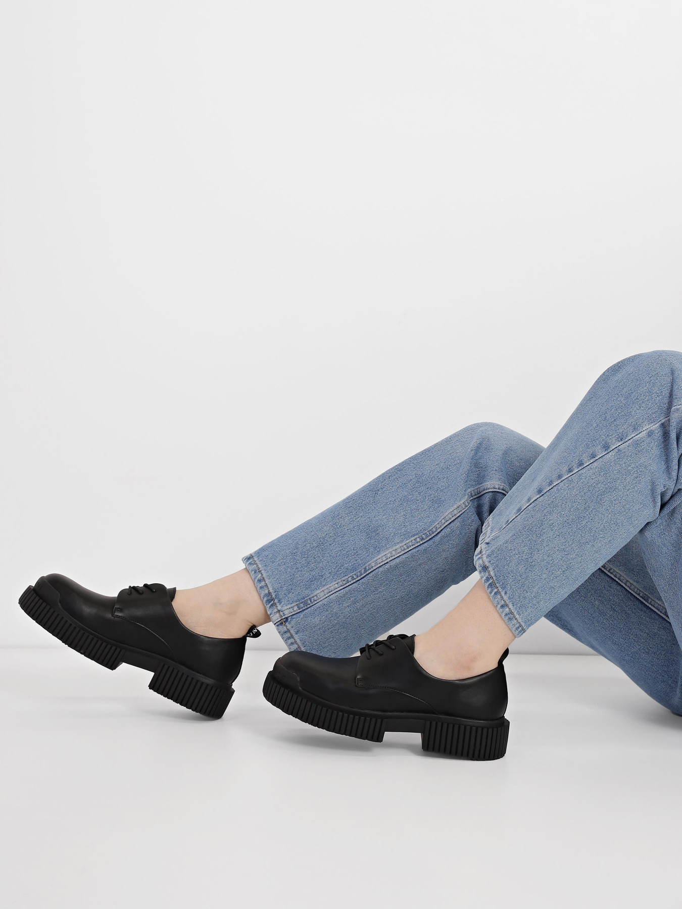 Броги Armani Exchange модель XDC010-XV628-00002 Фото