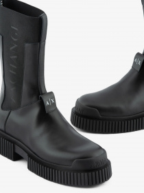 Ботинки Armani Exchange модель XDN025-XV630-00002 Фото