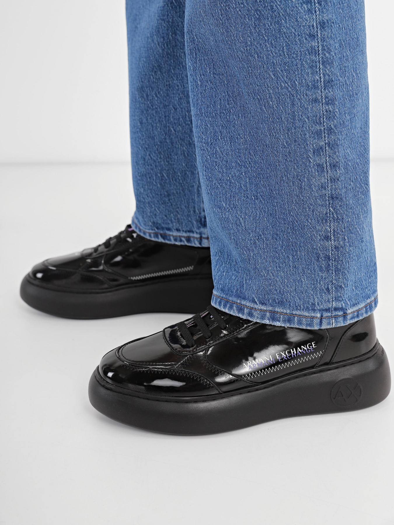 Кроссовки Armani Exchange модель XDX077-XV449-00002 Фото