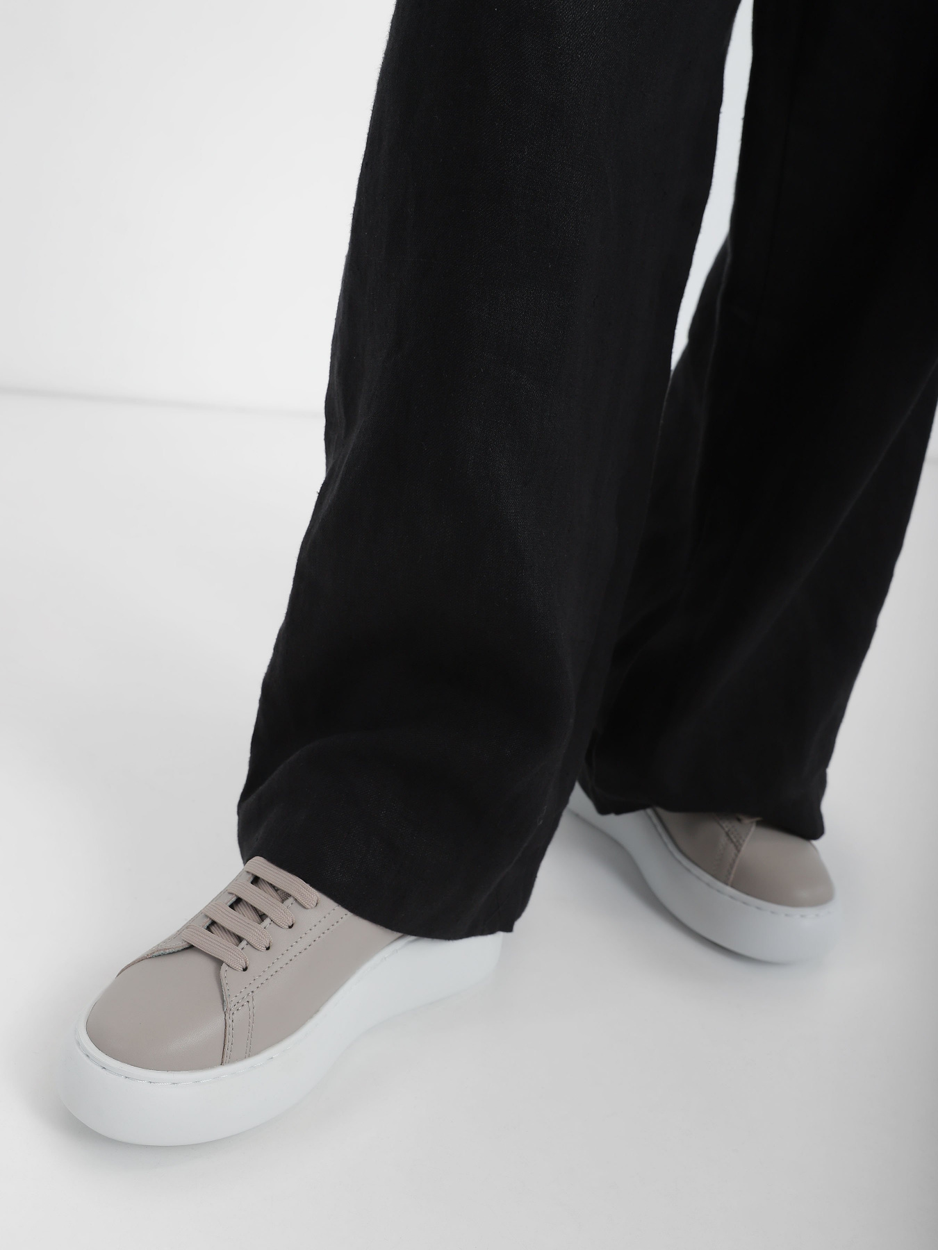 Кросівки повсякденні Armani Exchange модель XDX108-XV585-00558 Фото