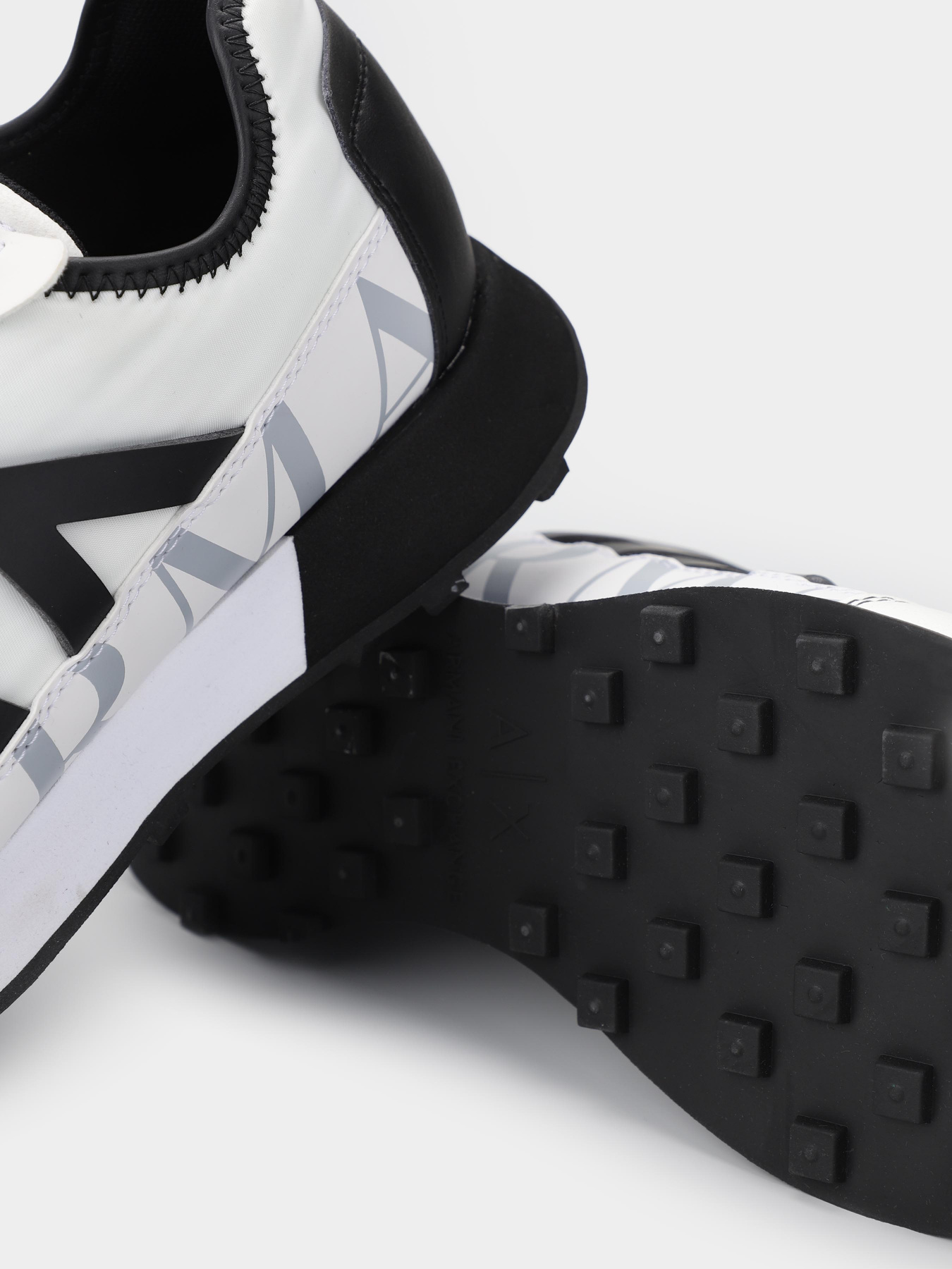 Кросівки повсякденні Armani Exchange модель XDX110-XV589-Q491 Фото