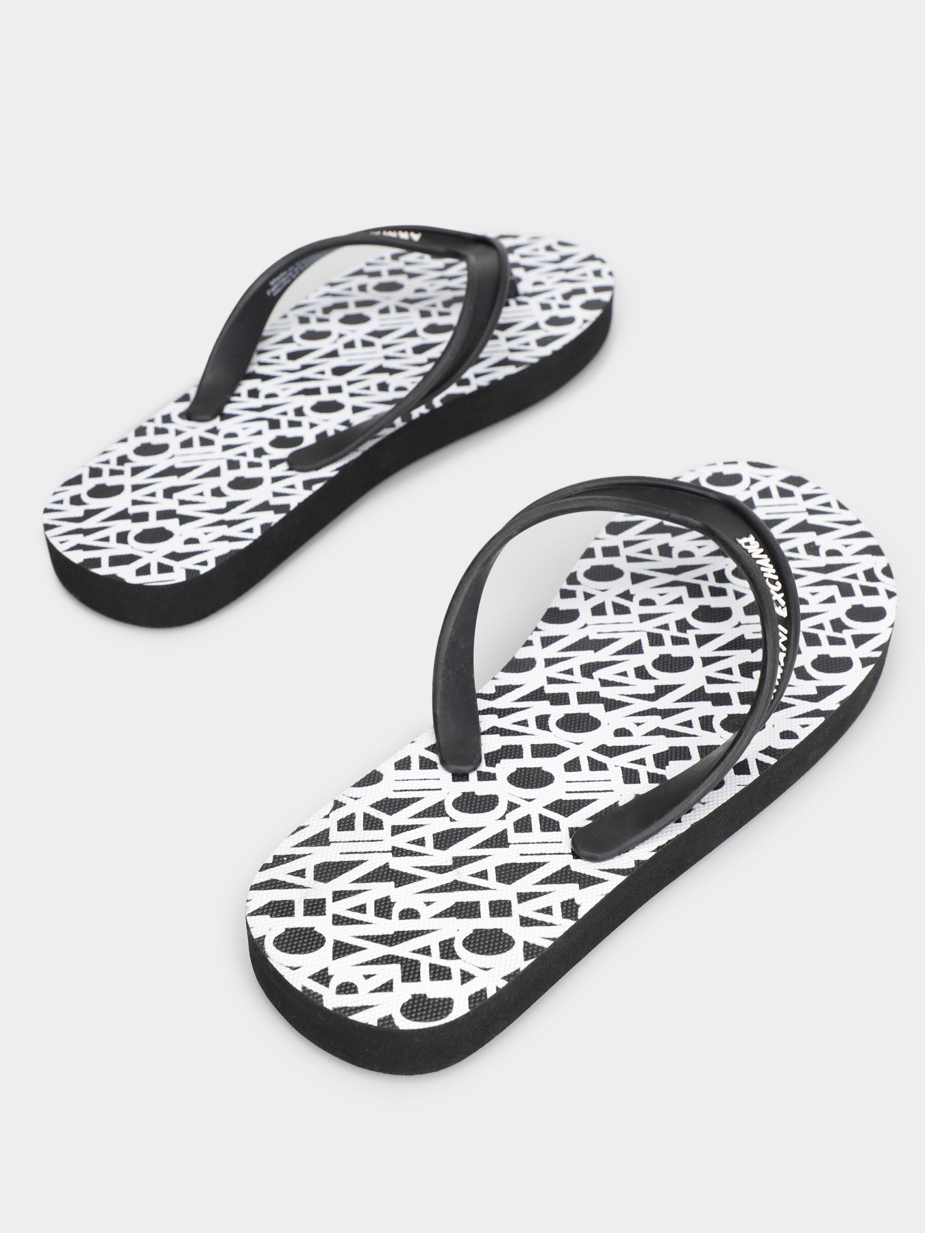 Вьетнамки Armani Exchange модель XDQ010-XV700-S526 Фото