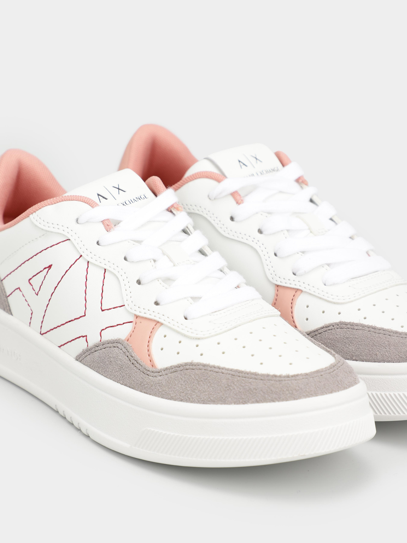 Кроссовки Armani Exchange модель XDX103-XV579-K643 Фото