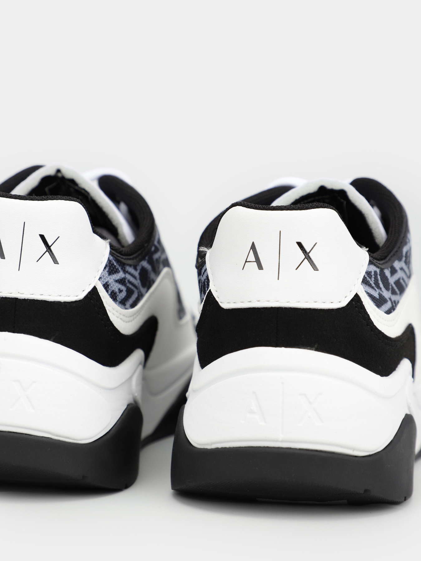 Кросівки Armani Exchange Модель XDX123-XV712-N642 Фото