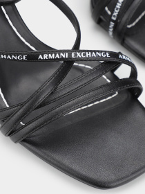 Босоножки Armani Exchange модель XDP033-XV688-00002 Фото