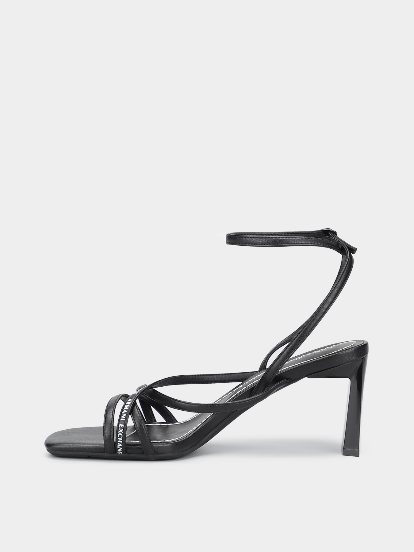 Босоножки Armani Exchange модель XDP033-XV688-00002 Босоножки Armani Exchange модель XDP033-XV688-00002 Фото