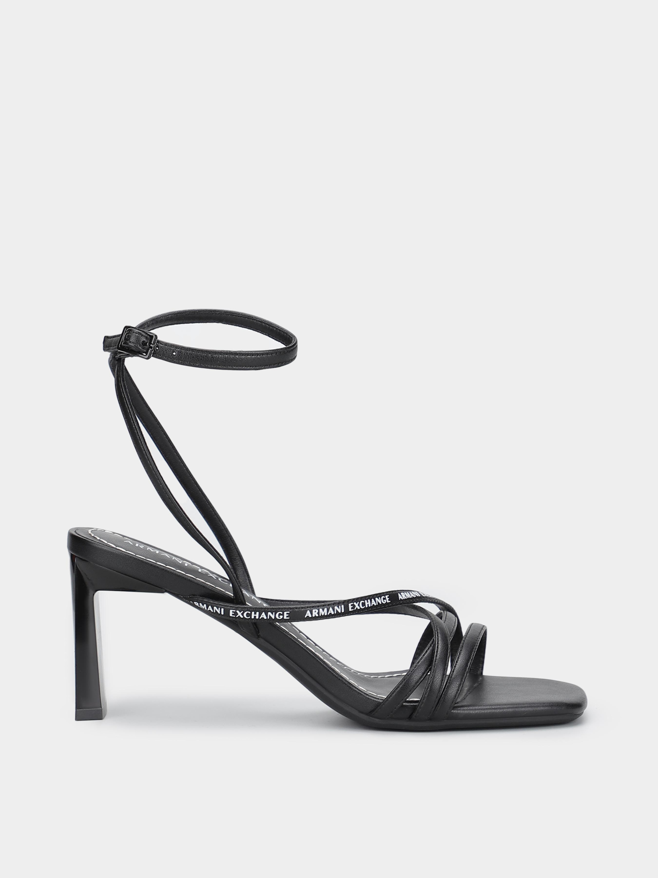 Босоножки Armani Exchange модель XDP033-XV688-00002 Босоножки Armani Exchange модель XDP033-XV688-00002 Фото