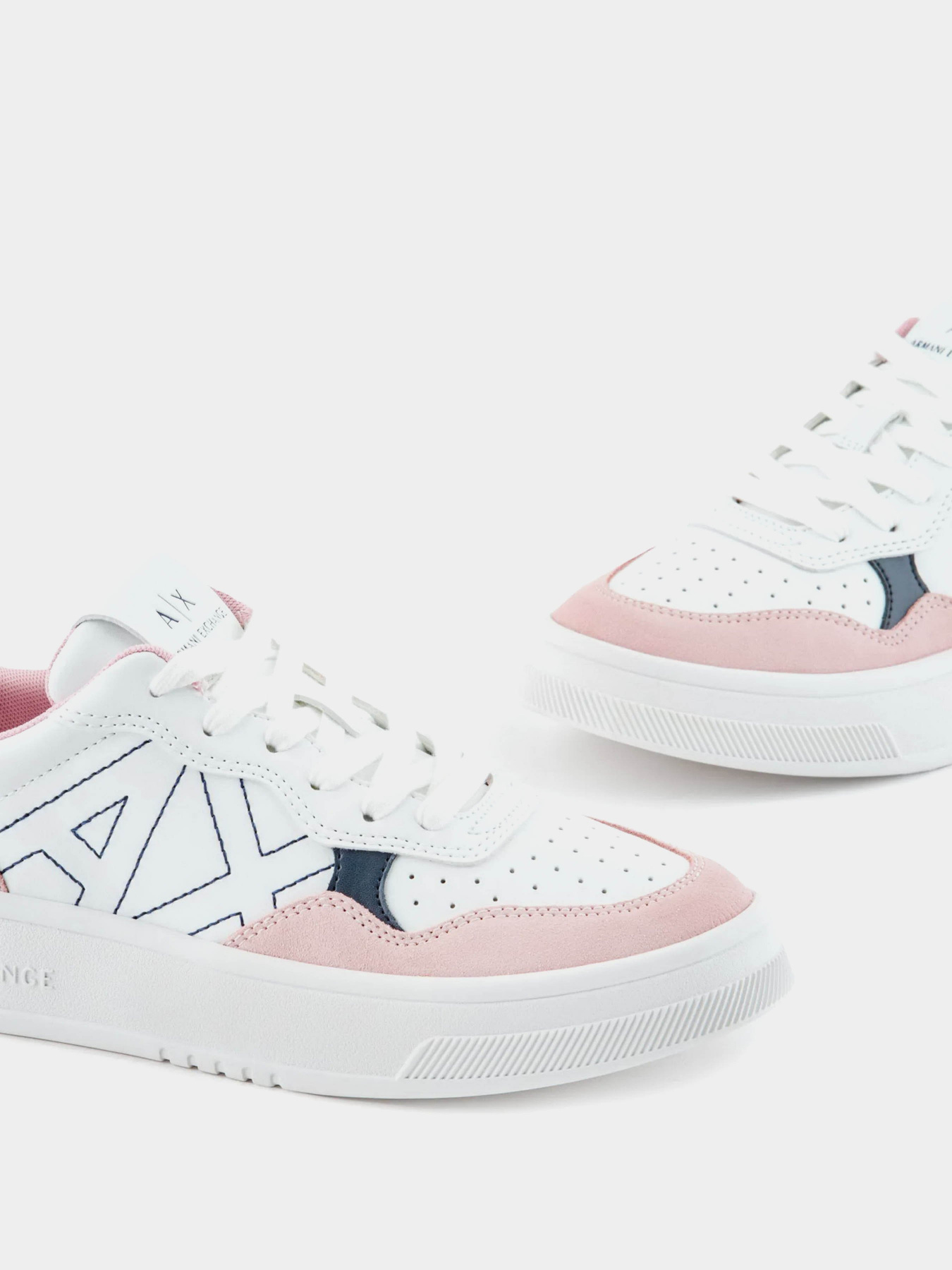 Кеди низькі Armani Exchange модель XDX103-XV579-S929 Кеди низькі Armani Exchange модель XDX103-XV579-S929 Фото