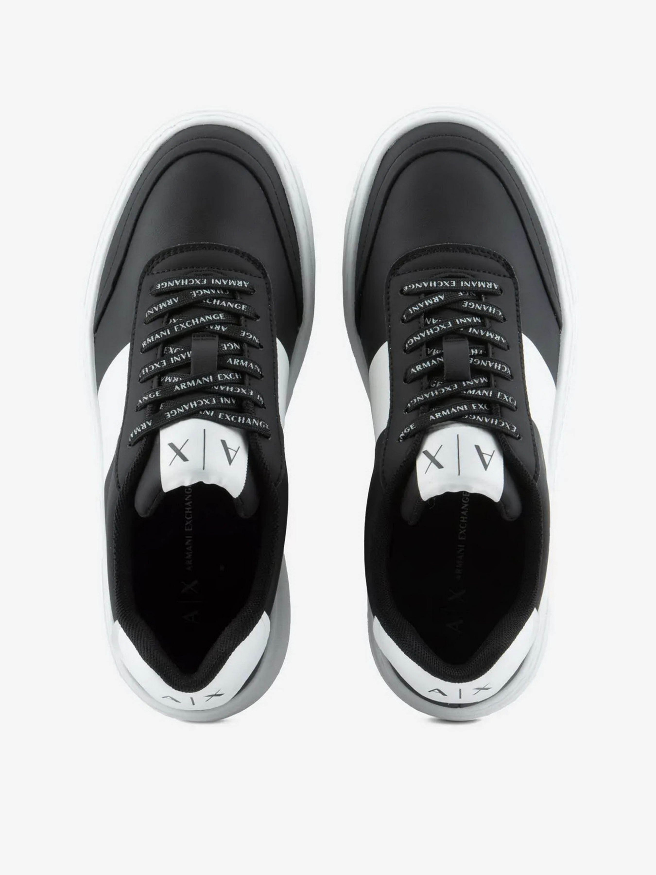 Кроссовки Armani Exchange модель XDX134-XV726-S277 Фото