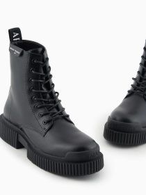 Ботинки Armani Exchange модель XDM015-XV789-00002 Фото