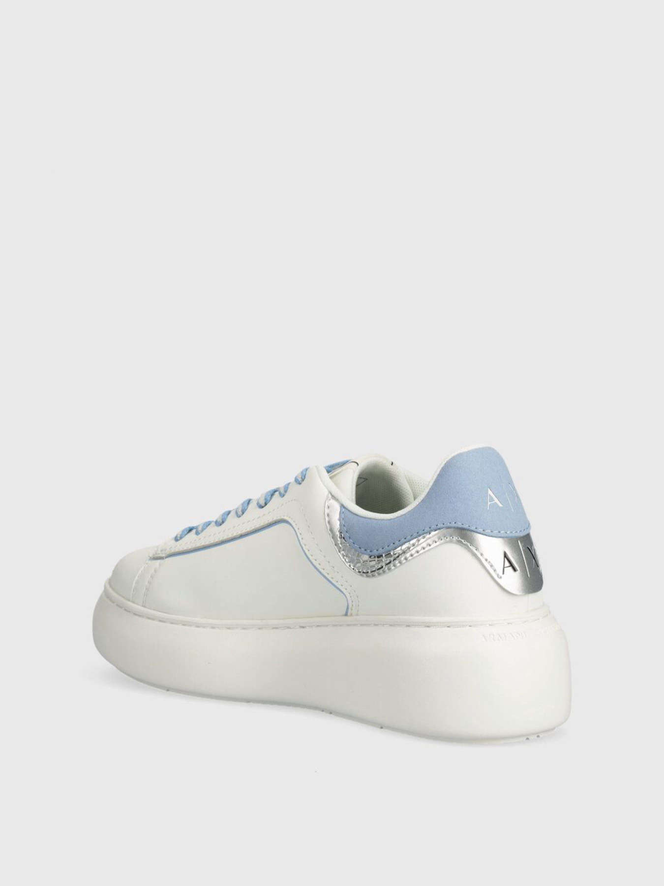 Кроссовки Armani Exchange модель XDX108-XV788-T781 Фото