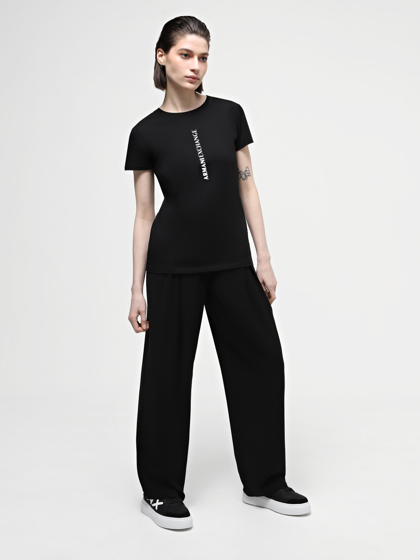 Кроссовки повседневные Armani Exchange модель XDX147-XV830-T037 Фото