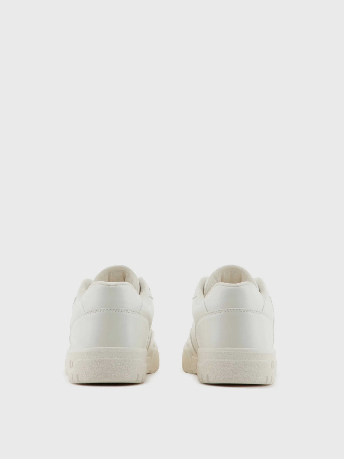 Кроссовки Armani Exchange модель XDX149-XV765-M801 Фото