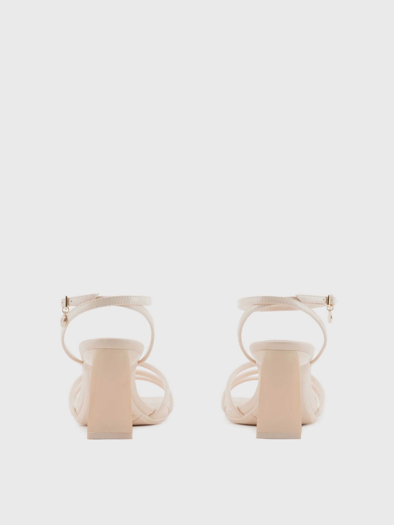 Босоножки Armani Exchange модель XDP048-XV843-00095 Фото