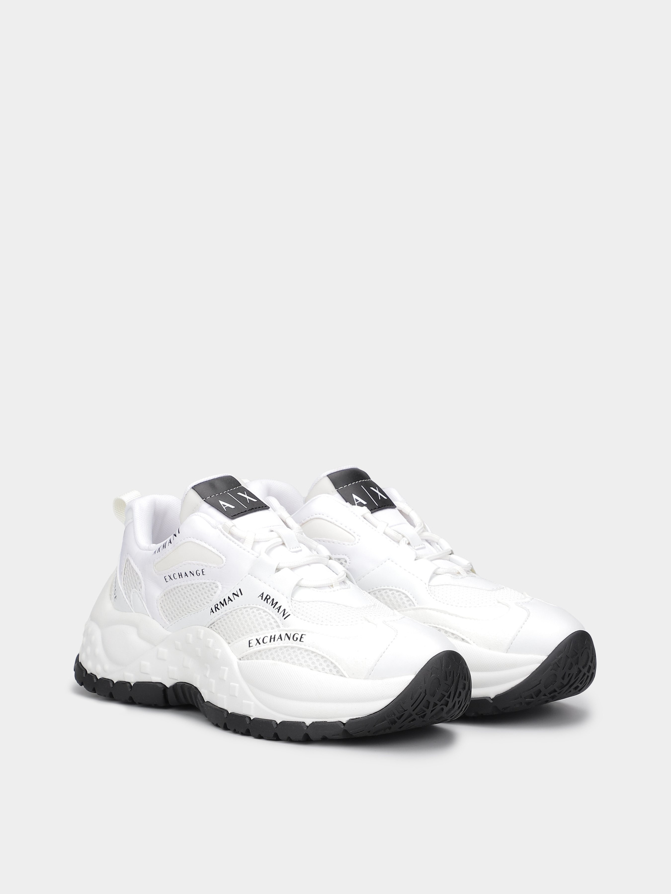 Кроссовки Armani Exchange модель XDX120-XV708-T802 Фото