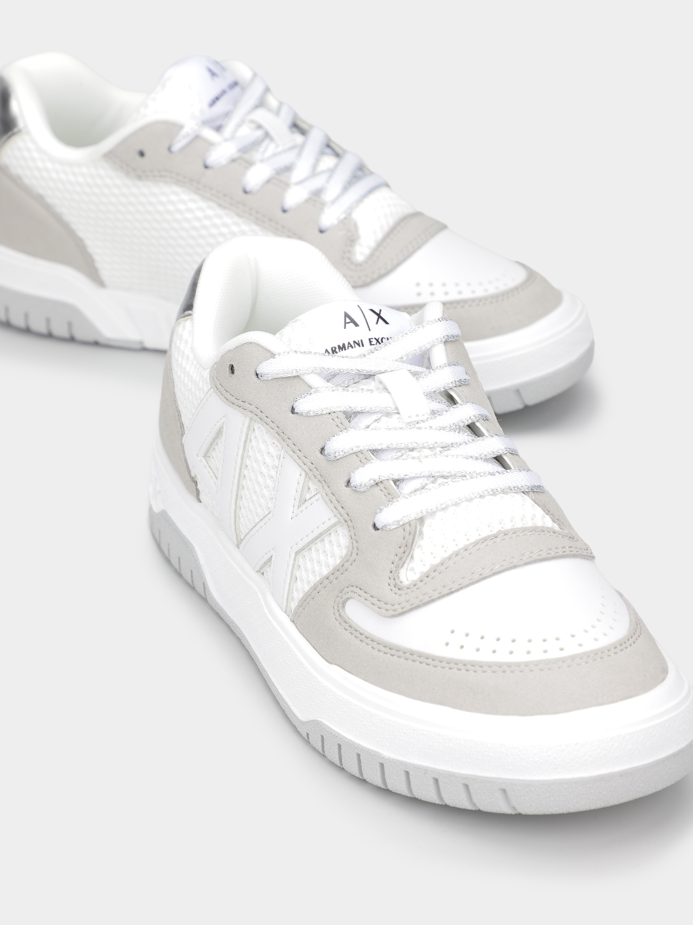 Кроссовки Armani Exchange модель XDX150-XV831-T796 Фото