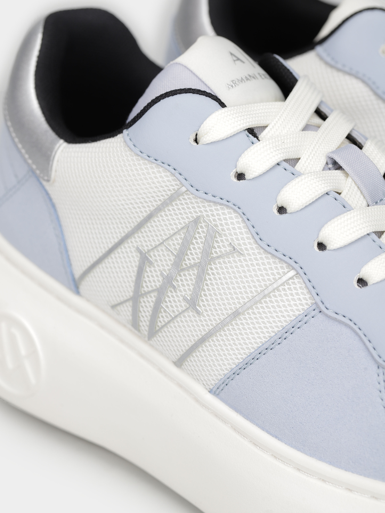 Кроссовки повседневные Armani Exchange модель XDX167-XV893-S740 Фото