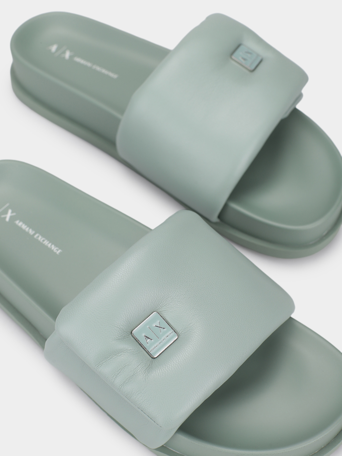 Шлепанцы Armani Exchange модель XDP061-XV926-01817 Фото