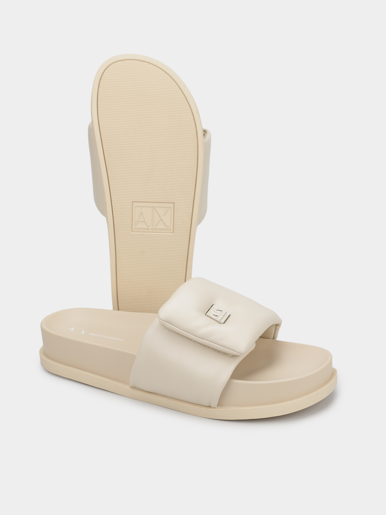 Шлепанцы Armani Exchange модель XDP061-XV926-01819 Фото